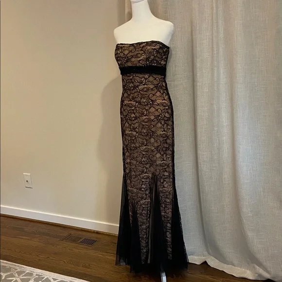 Vintage Badgley Mischka Black Lace Strapless Gown - Picture 1 of 16